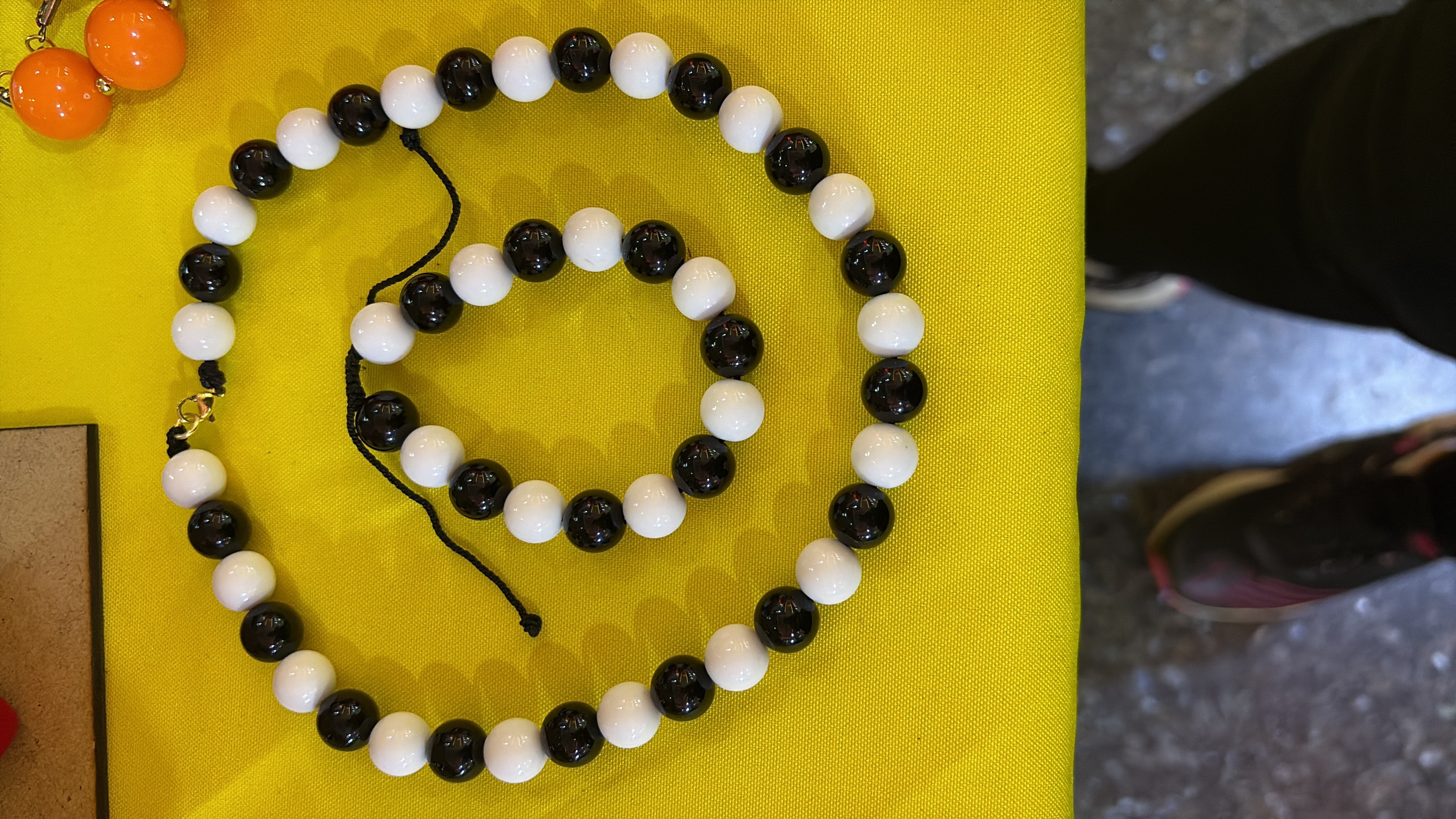 Collar acrílico 3